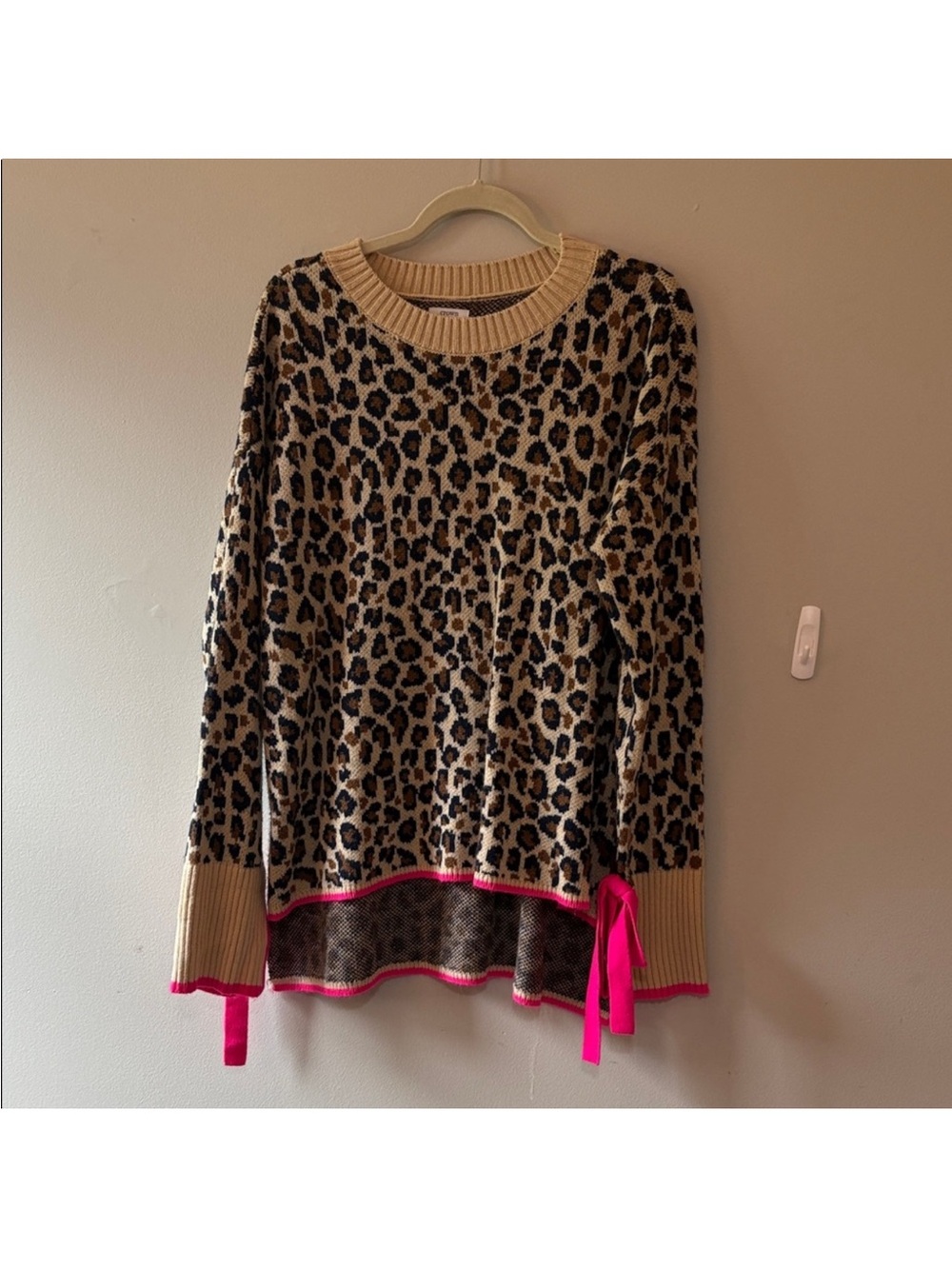 Crown & Ivy Beige and Brown Knit animal print Sweater Size XL